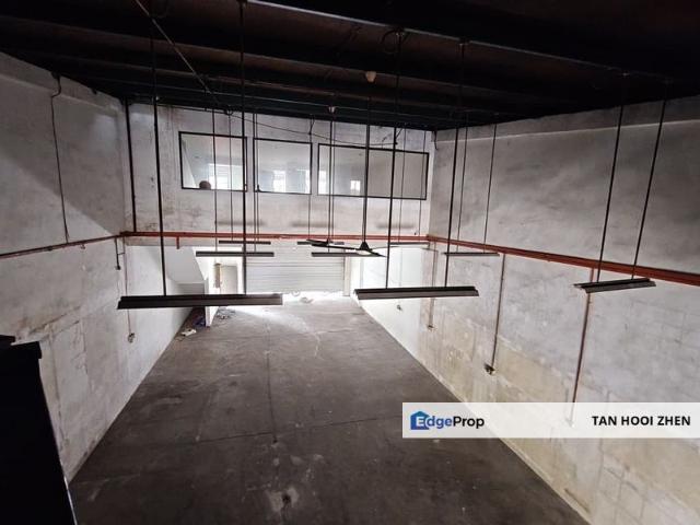 Warehouse for rent in Plentong, Johor