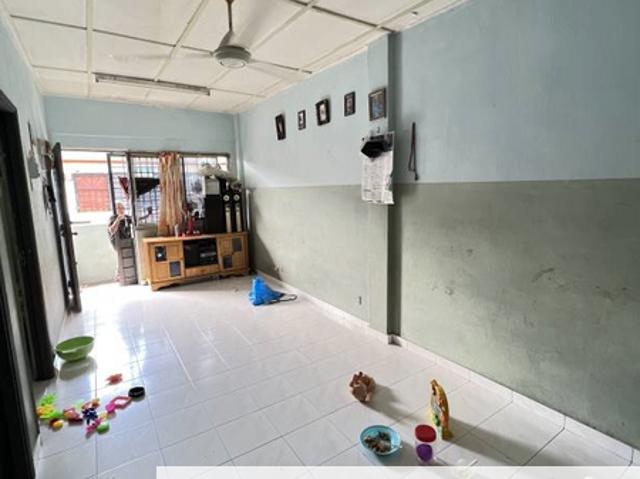 Flat for sale in Petaling, Damansara Damai