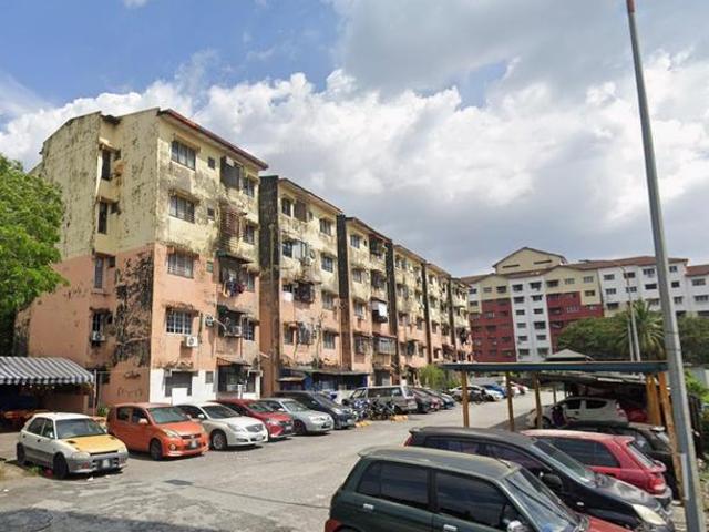 Apartment for sale in Petaling, Damansara Damai