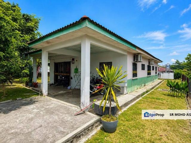 House for sale in Seri Kembangan, Majlis Bandaraya Subang Jaya