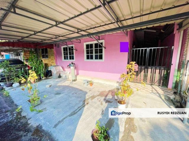 House for sale in Sendayan Village, Negeri Sembilan