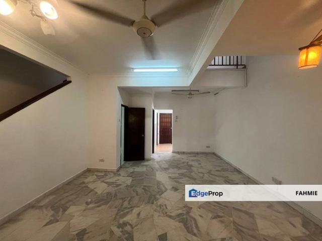 House for sale in Petaling, Subang Jaya