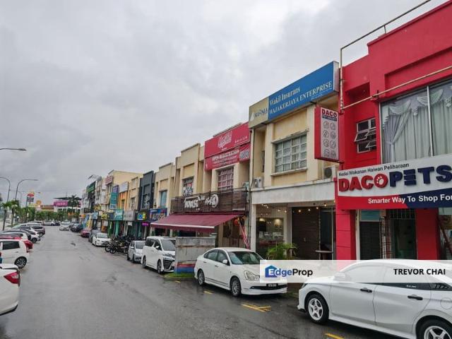Shop for rent in Kajang, Langat