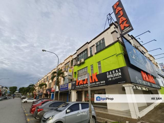 Shop for sale in Kajang, Langat