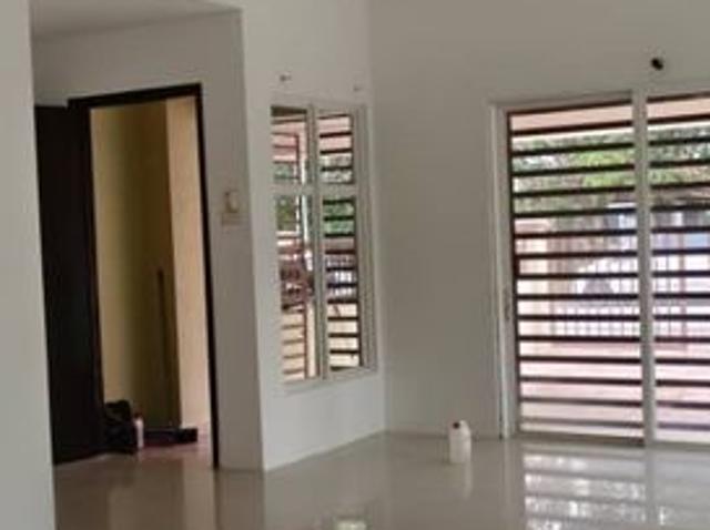 House for sale in Puchong, Majlis Bandaraya Subang Jaya