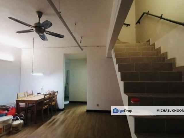 House for sale in Kawasan Perniagaan PU7, Majlis Bandaraya Subang Jaya
