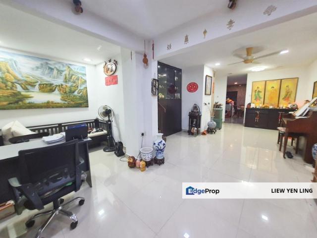 House for sale in Puchong, Majlis Bandaraya Subang Jaya