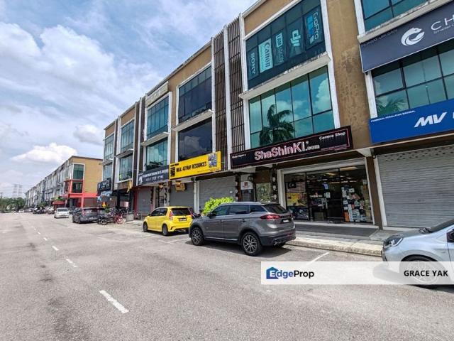 Shop for rent in Bukit Ledang, Johor