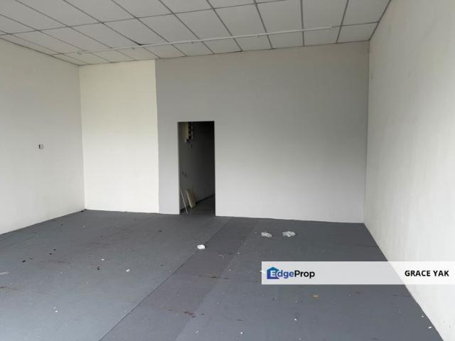 Shop for rent in Bukit Ledang, Johor