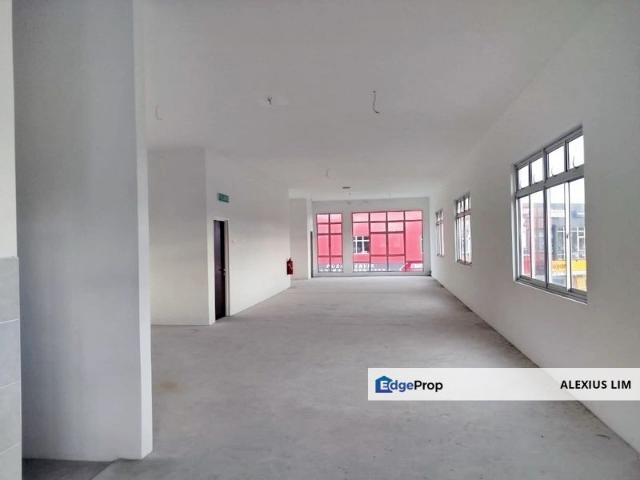 Shop for rent in Bukit Ledang, Johor