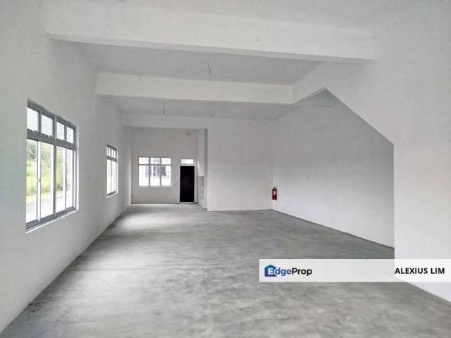 Shop for rent in Bukit Ledang, Johor