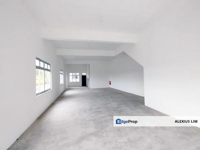 Shop for rent in Bukit Ledang, Johor
