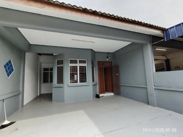 Terraced House for sale in Pekan Nanas, Johor