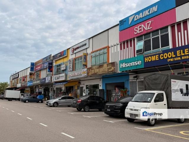 Shop for rent in Bukit Ledang, Johor