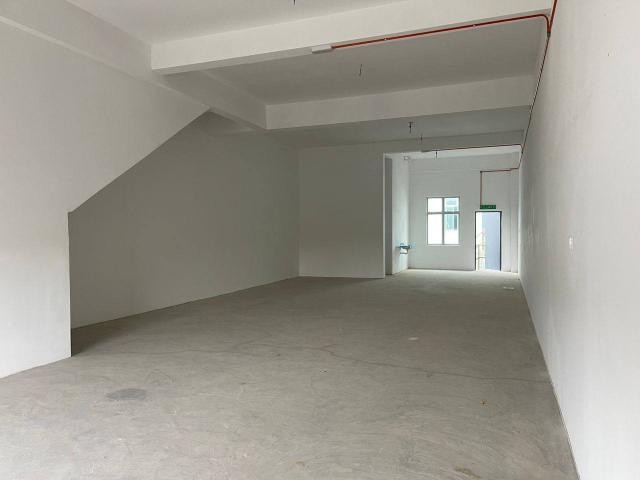 Shop for rent in Bukit Ledang, Johor