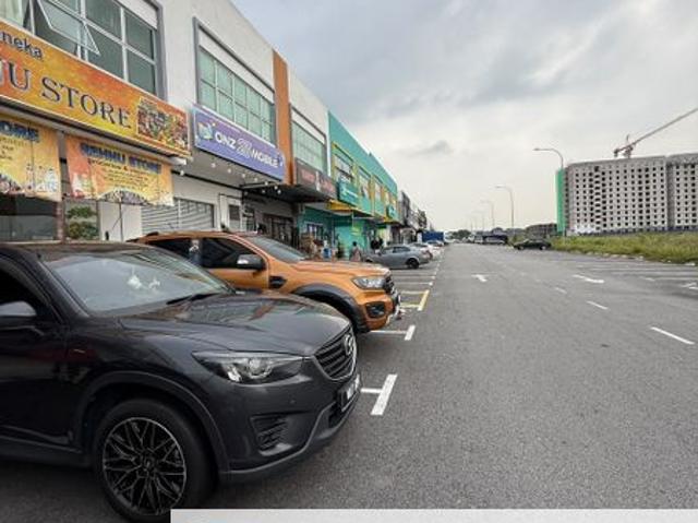 Shop for rent in Bukit Ledang, Johor