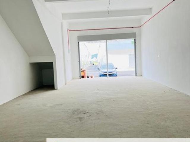 Shop for rent in Bukit Ledang, Johor