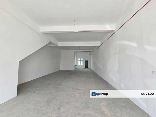 Shop for rent in Bukit Ledang, Johor