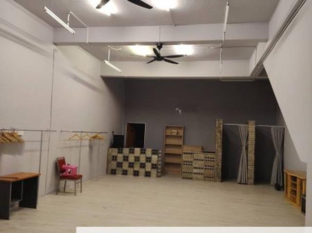 Shop for rent in Bukit Ledang, Johor