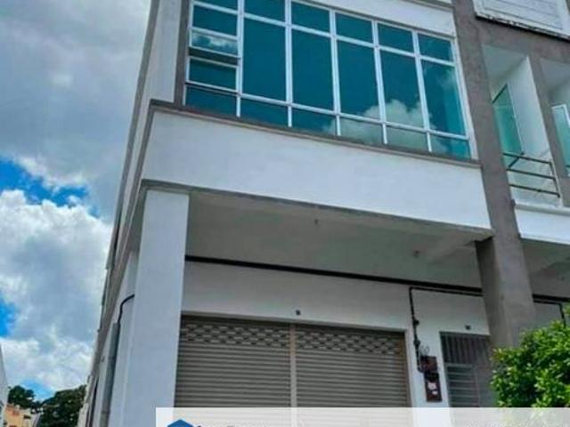 Shop for sale in Bukit Ledang, Johor