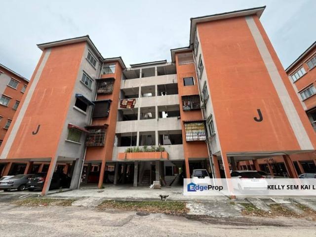 Flat for sale in Bukit Ledang, Johor