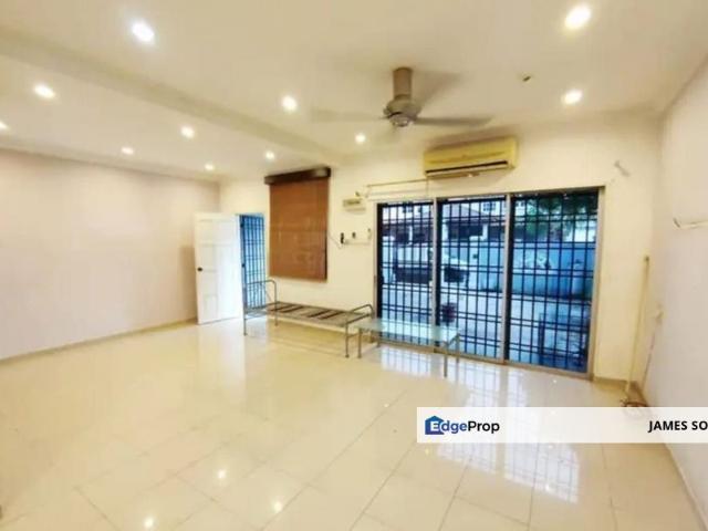 House for sale in Malaka