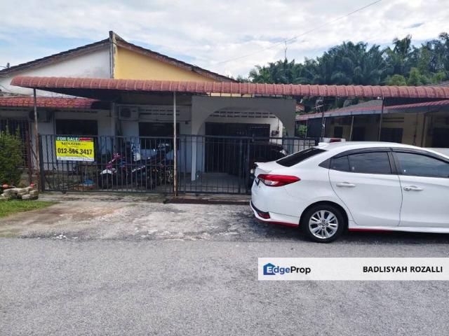 House for sale in Taman Pusing Sakura, Batu Gajah