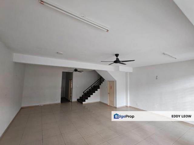 House for rent in Malaka