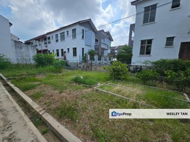 House for sale in Malaka