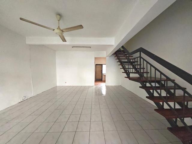 Terraced House for sale in Petaling, Subang Jaya