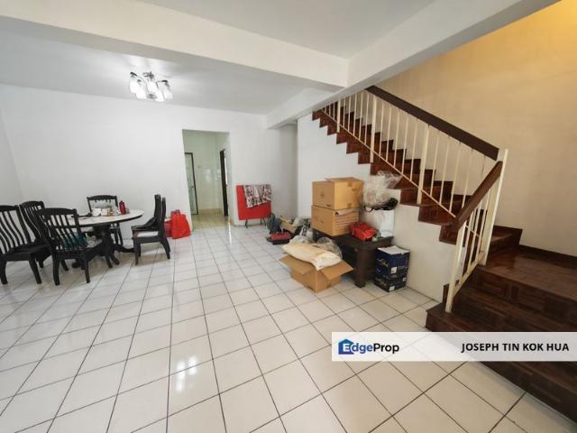 House for sale in Seri Kembangan, Majlis Bandaraya Subang Jaya