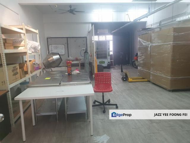 Shop for rent in Petaling, Subang Jaya