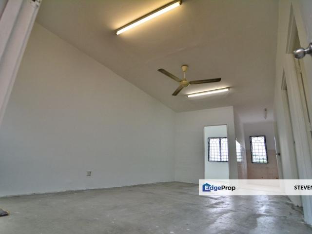 Flat for sale in Petaling, Subang Jaya