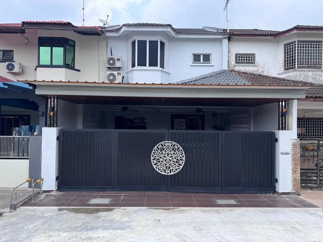 Terraced House for sale in Batu Pahat, Johor