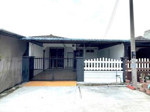 Terraced House for sale in Kluang