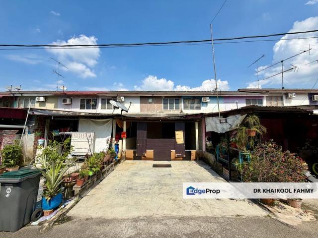 House for sale in Layang-layang, Johor