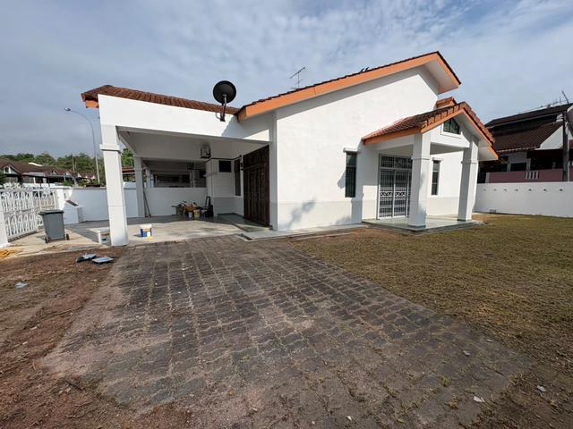 Terraced House for sale in Ulu Tiram, Johor