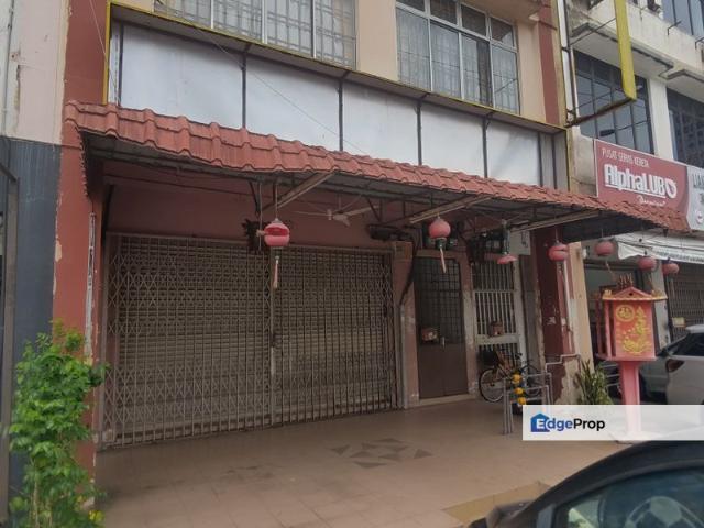 Shop for rent in Ulu Tiram, Johor