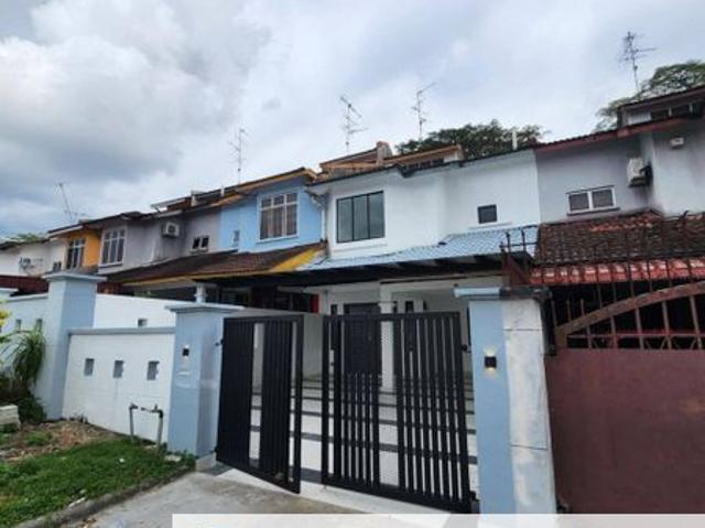 House for sale in Taman Puteri Wangsa, Ulu Tiram
