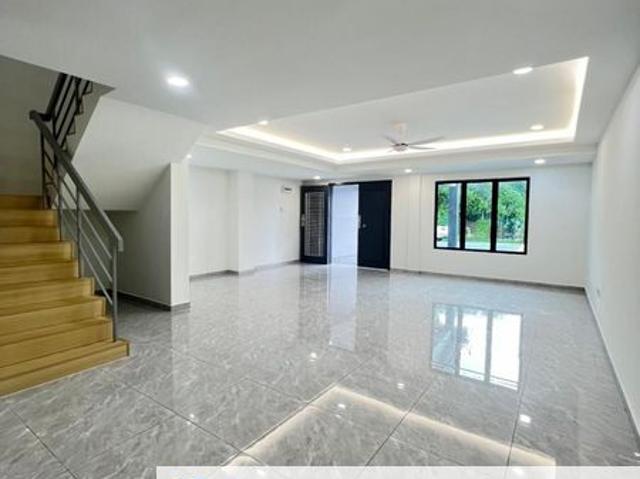 House for sale in Taman Puteri Wangsa, Ulu Tiram