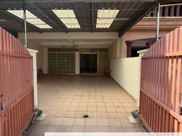 House for sale in Ulu Tiram, Johor