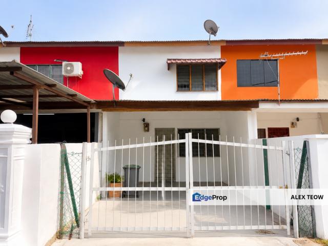 House for sale in Ulu Tiram, Johor