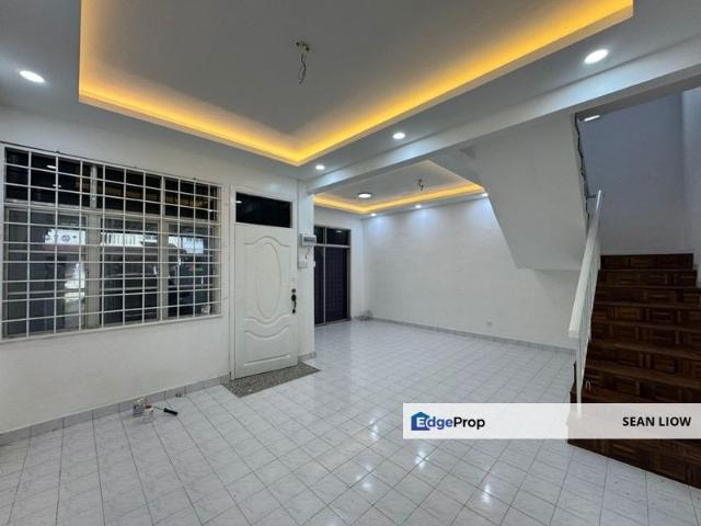 House for sale in Ulu Tiram, Johor