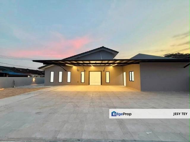 House for sale in Ulu Tiram, Johor