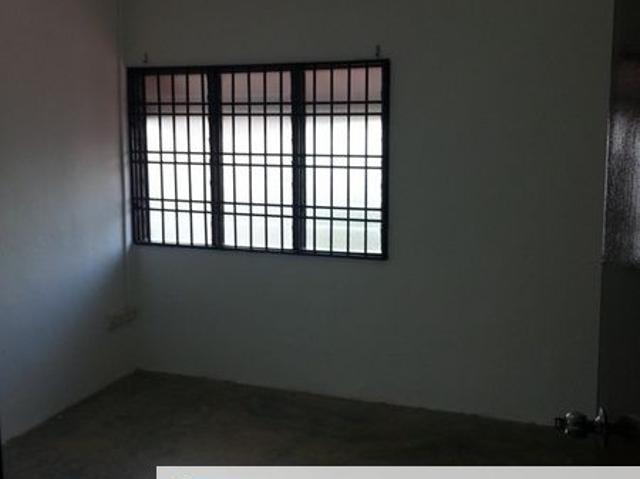 House for sale in Ulu Tiram, Johor