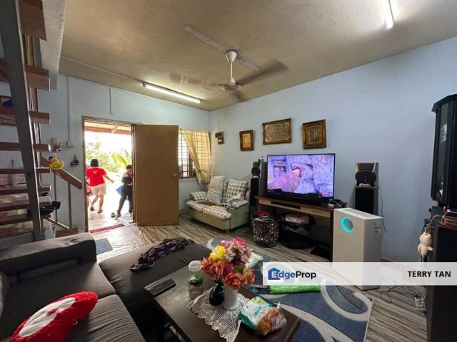 House for sale in Ulu Tiram, Johor