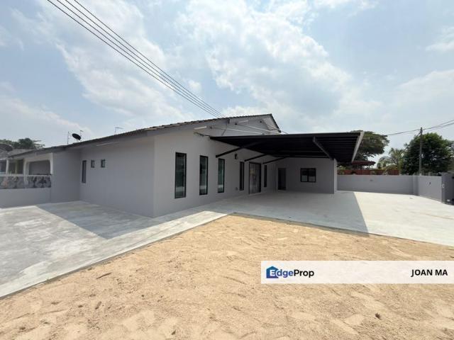 House for sale in Ulu Tiram, Johor