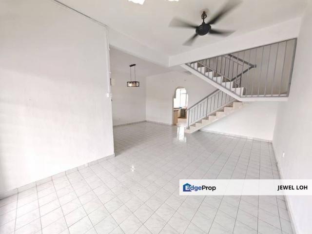 House for sale in Ulu Tiram, Johor