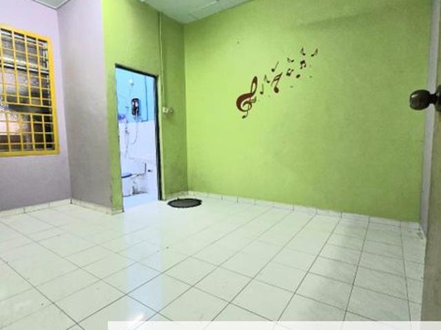 House for sale in Ulu Tiram, Johor