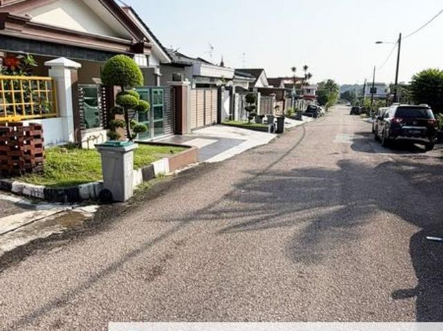 House for sale in Ulu Tiram, Johor